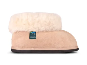 Sheepskin slipper with black sole, simple smooth design and thick wool cuff – Karoo Classic slipper.