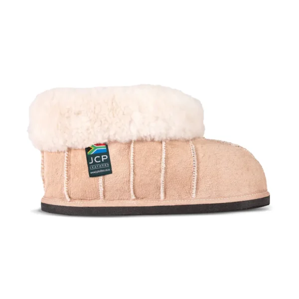 Sheepskin slipper with black sole, stitched detail and wool cuff – Lowveld Classic slipper.
